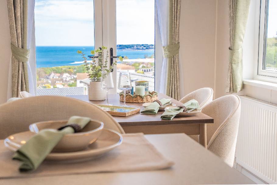 Regal Harbour Lodge