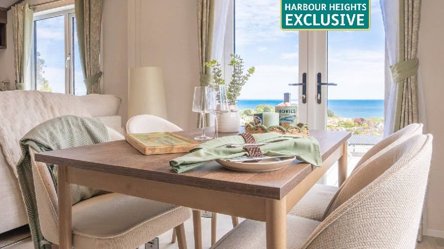 Regal Harbour Lodge